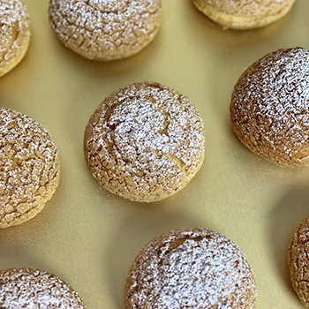 VANILLA CHOUX PUFFS